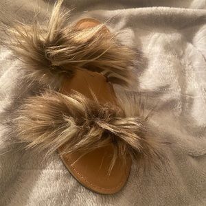 2 Strap Fur Sandals